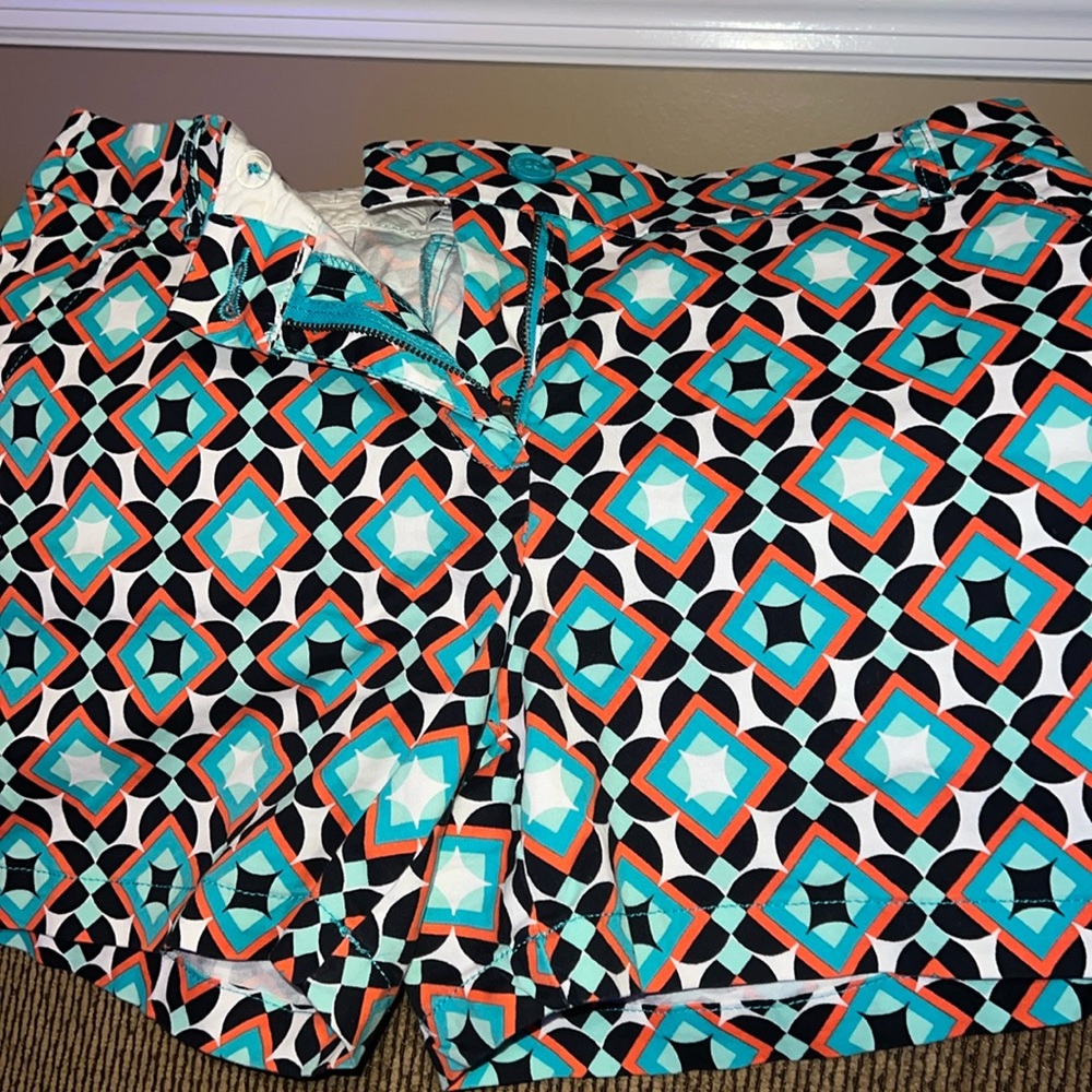 Ladies Shorts.  Like New